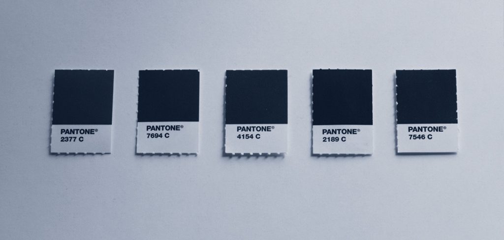 02_pantone
